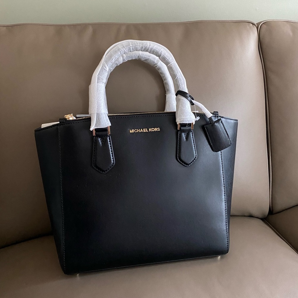 NWT Michael Kors Black Carolyn Large Soft Leather Tote/Satchel